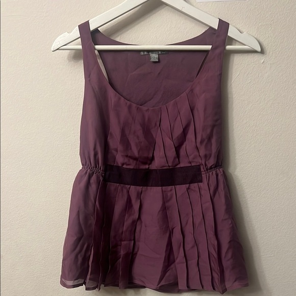 Forever 21 burgundy Sleeveless Pleated Tank Top - Picture 1 of 8